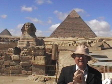 Автор сайта и книг  в Египте